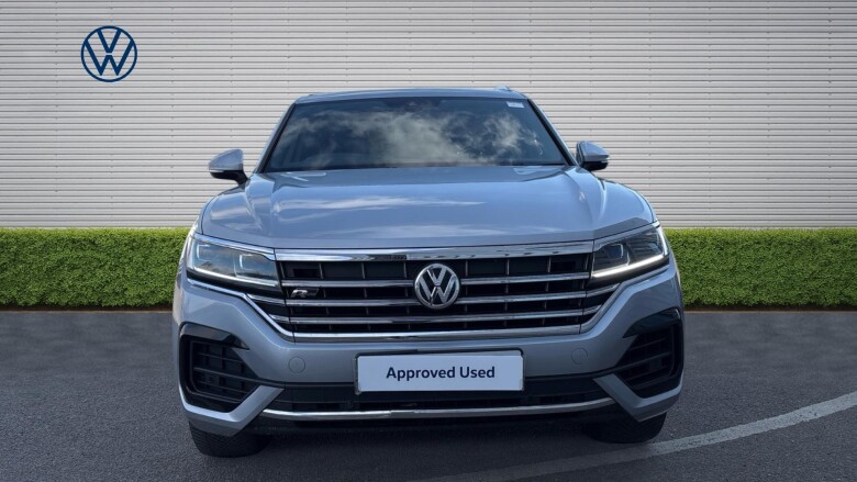 Volkswagen Touareg 3.0 V6 TDI 4Motion R-Line Tech 5dr Tip Auto Diesel Estate